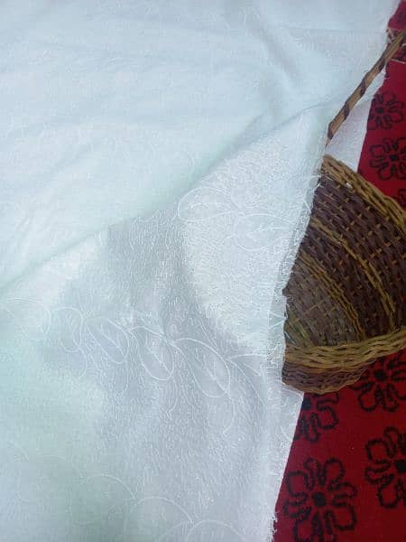White chaddar/ Shawl/ ladies shawl/ branded Shawl/ lawn shawl 3