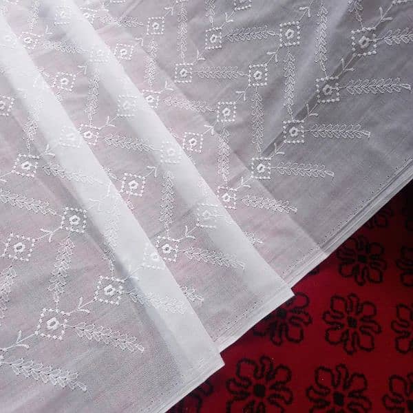 White chaddar/ Shawl/ ladies shawl/ branded Shawl/ lawn shawl 11
