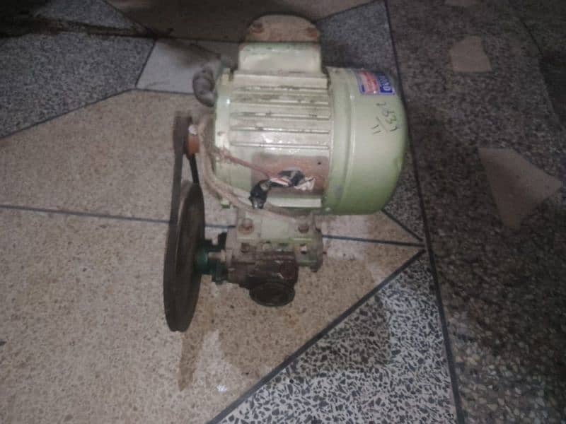 donkey pump with moter working condition 4