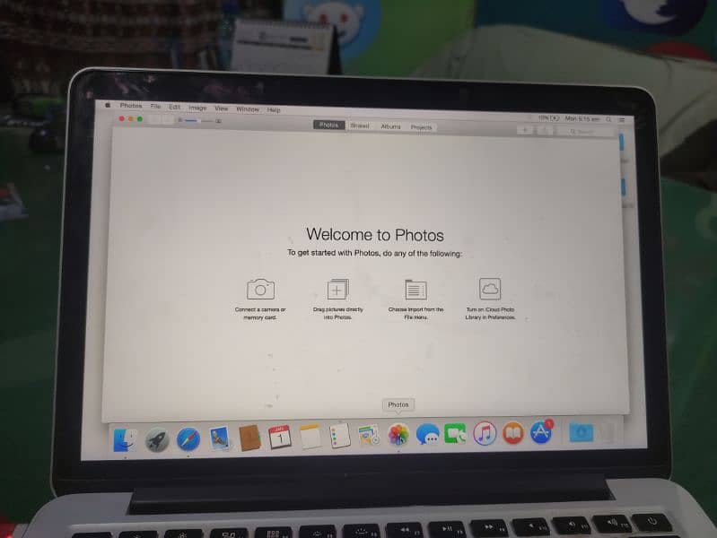 Apple Macbook pro 12,1    2015 model 5
