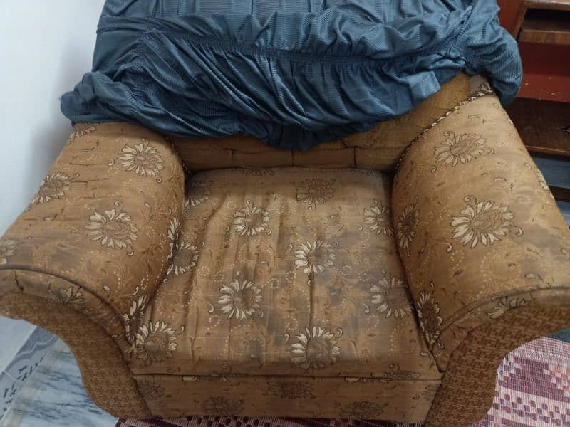 sofa single for sale 2