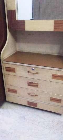 dressing table with 3 drawers and 4 shelves. urgent sale