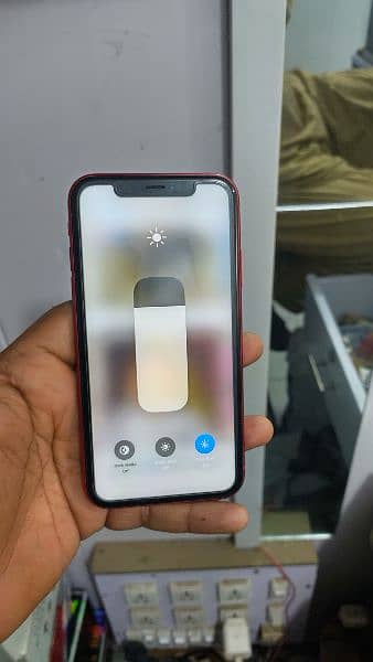 iPhone Xr jv 64 sim time available 8