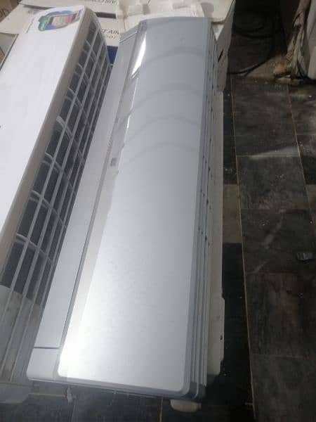 Dc Inverters 1ton&1.5ton whatup no 03189500086 12