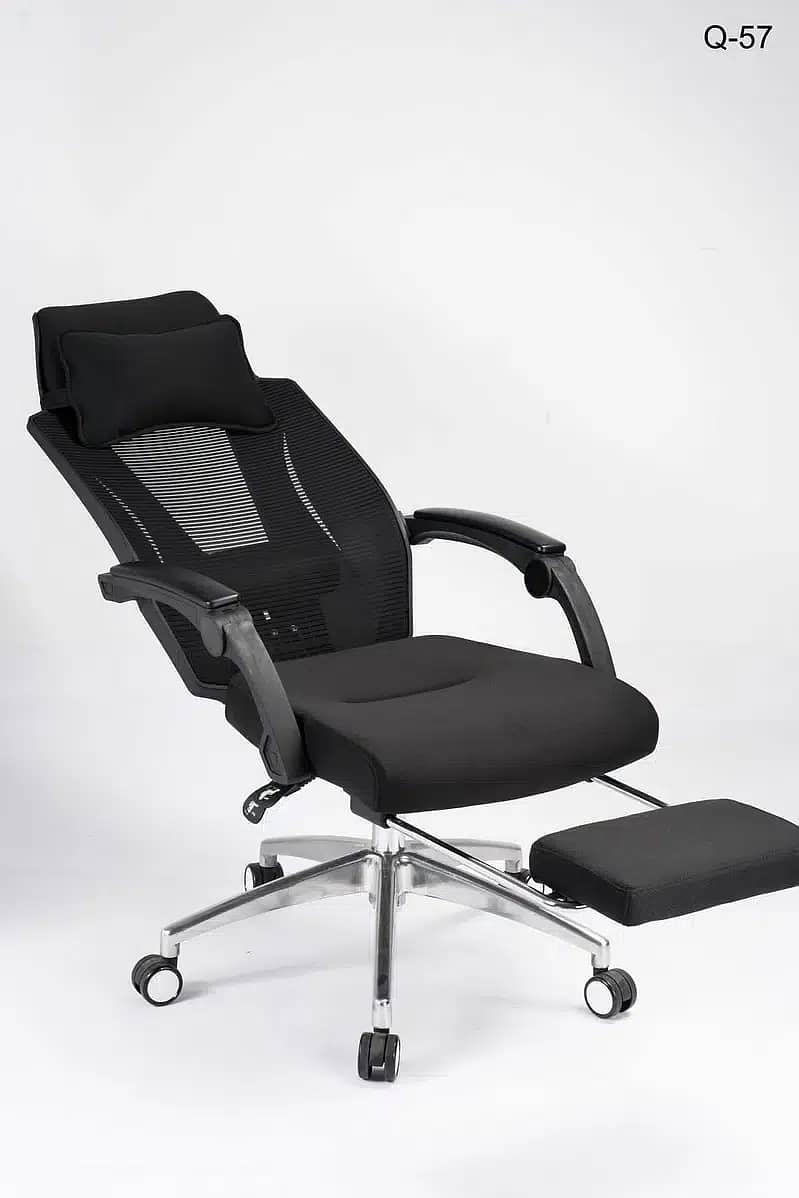 Executve office chair / revolving office chair 1