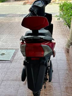 Road King electric scooter