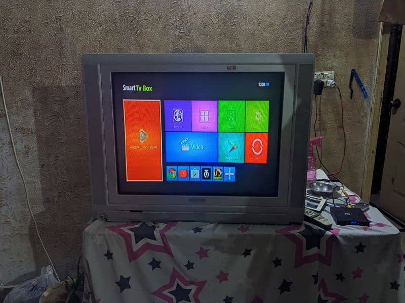 Philips 29 Inches TV and android box urgent sale 5