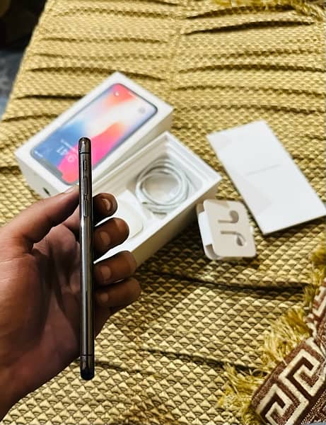 iphone x 256 pta approved with box and charger 2