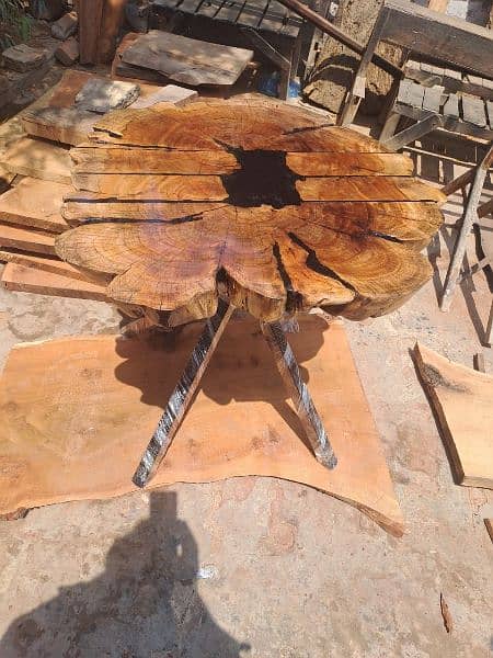 epoxy center table. Delivery all Pakistan can send. contact03328709877 2
