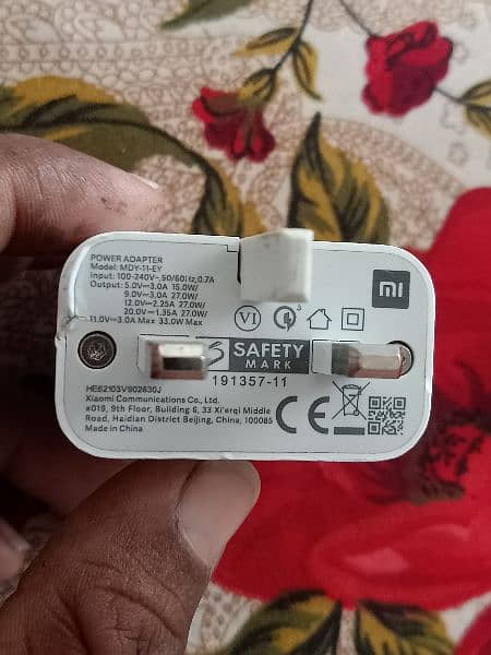 POCO 33 wat charger 03129572280 0