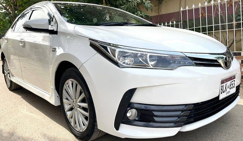 toyota corolla Altis  2017 Reg 2018 4