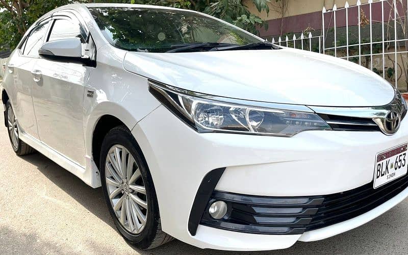 toyota corolla Altis  2017 Reg 2018 15