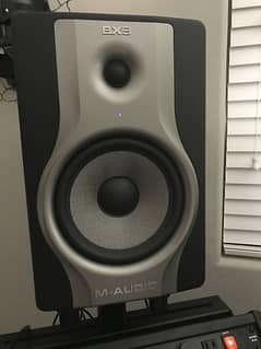 M audio bx6 carbon studio monitors