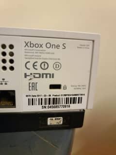 Xbox 1s 1Tb with controller in new condition