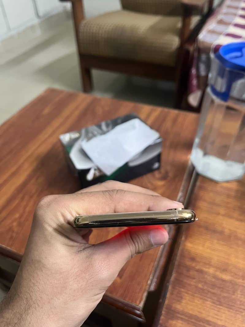 Iphone XS Max Rose Gold 256GB PTA Approved 6