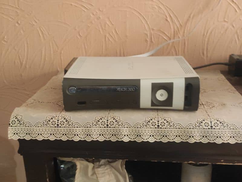 xbox360 fat adition in good condition 2