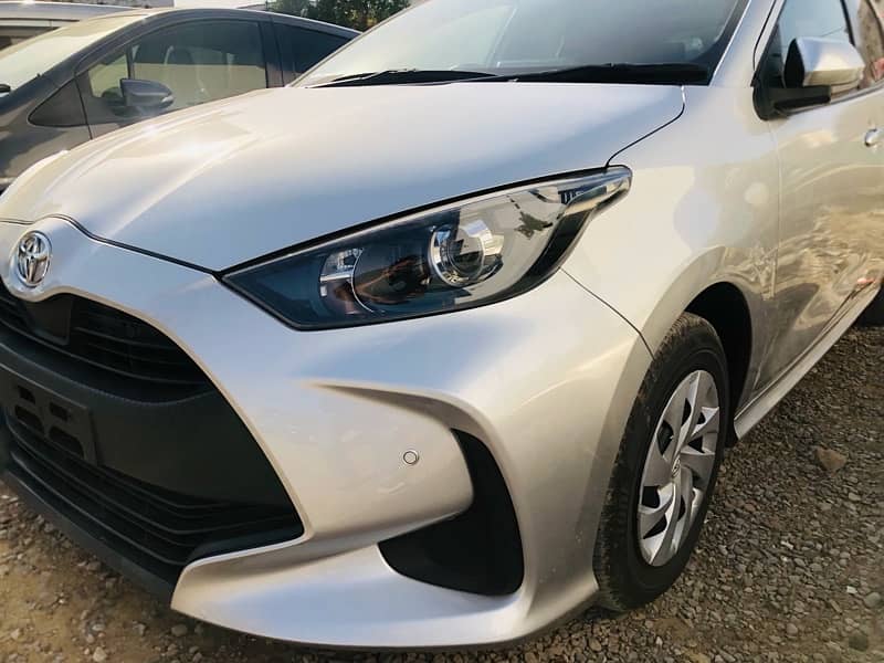 Toyota Yaris 2020 X Push Start 7