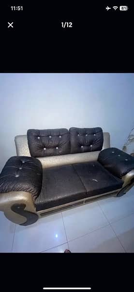King Size Sofa Set With Table good condition 2