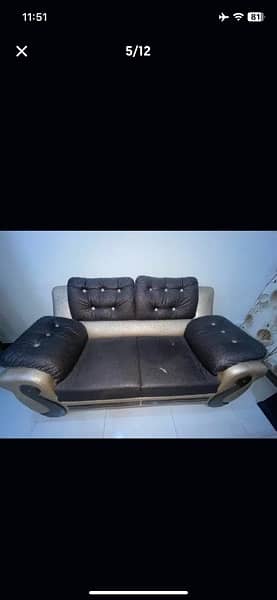 King Size Sofa Set With Table good condition 3