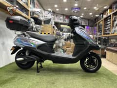 United Ev Sharp Scooty WithTail Box