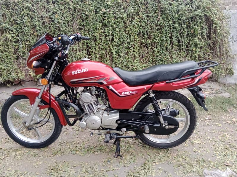 Motorcycle suzuki GD 110s 0