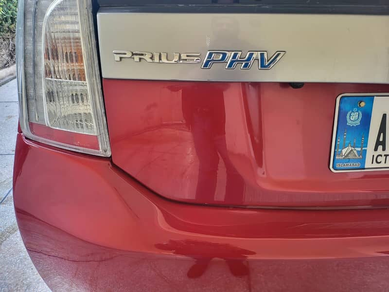 Toyota Prius PHV (Plug In Hybrid) 2014 9