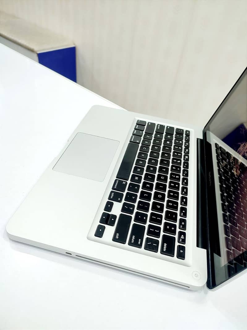 Apple Macbook Pro 2012  A1278 | Core i5 at ABID COMPUTERS MULTAN 6