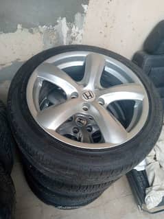 17 inch brand new rim and tyers and bucket seats in mint condition