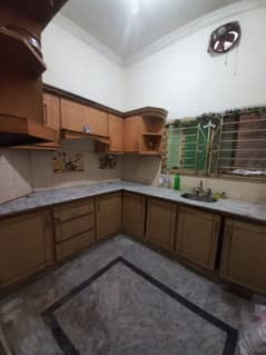 (ViP Location) 5 Marla Upper Portion For Rent