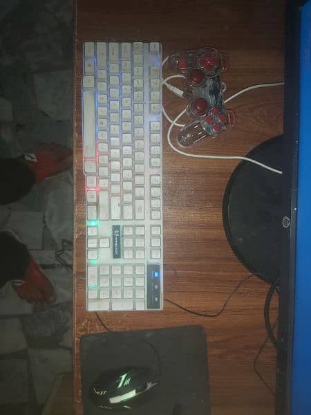 urgent sale my gameing pc my whatsapp and call no 03076471900 2