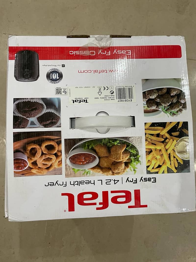 TEFAL AIR FRYER, 10/10 Condition 11