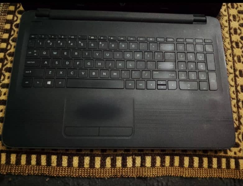 HP laptop 4GB RAM 500 harddisk(core i5, 3rd generation) 7