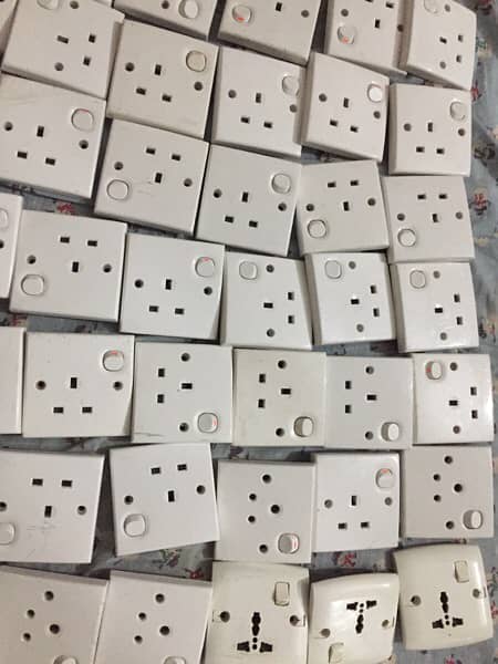 computer plug power socket  available 0