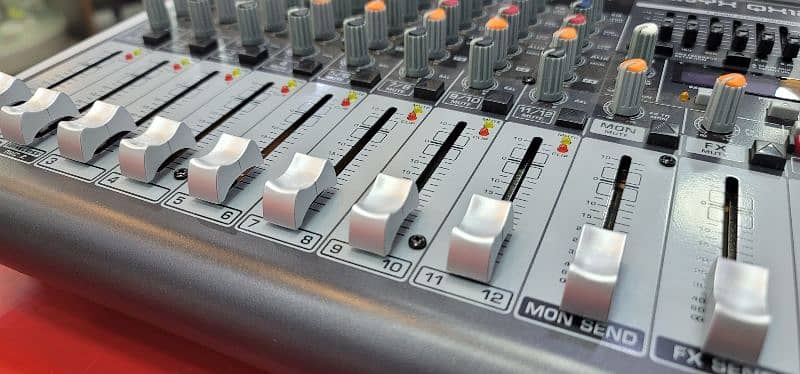 Behringer XENY QX1222USB 16 input Premium Audio Mixer 2