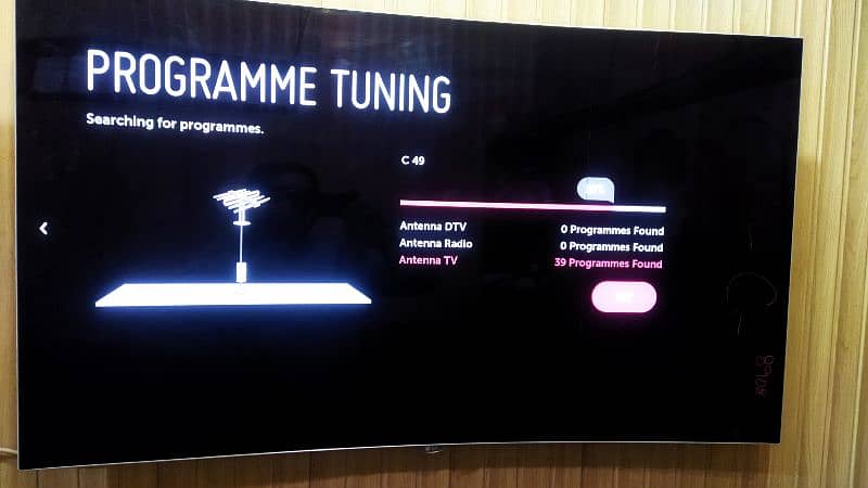 LG OLED 55inch Tv
one line and spot on screen 2