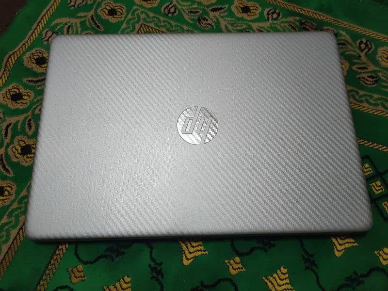 HP 14s 8gb 256 GB nvme ssd 10/10 condition 0