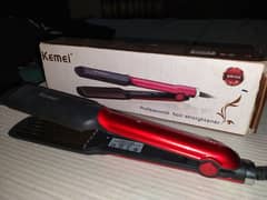 KEMEI Hair Straightener (NEW CONDITION)