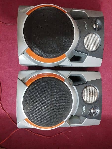 Philips 3 way speakers, subwoofer, bass, twitter 1