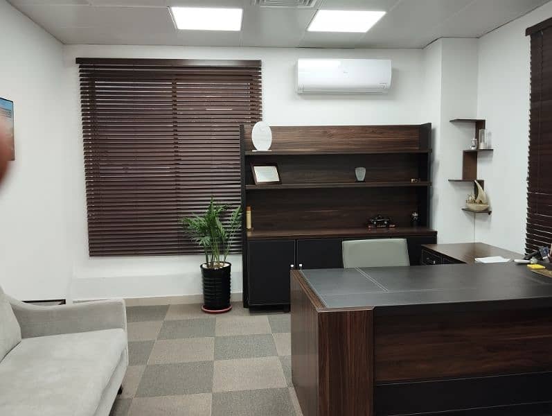 furnished Office 8