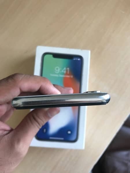iphone x 64GB pta approved 4