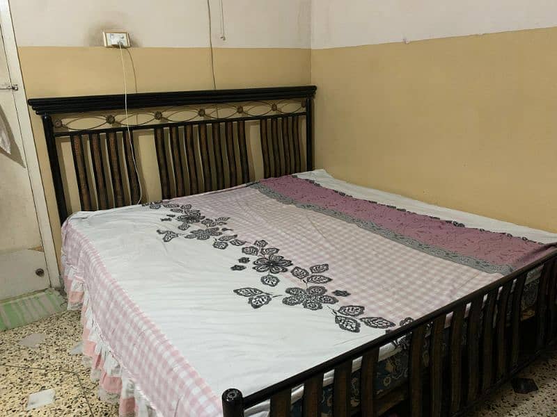 king size bed (iron) 2