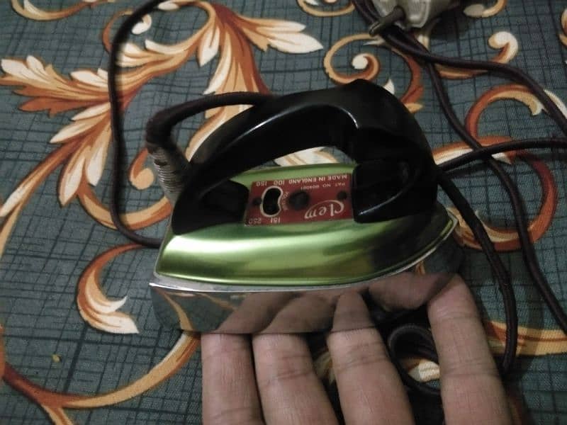 mini iron made in England 16