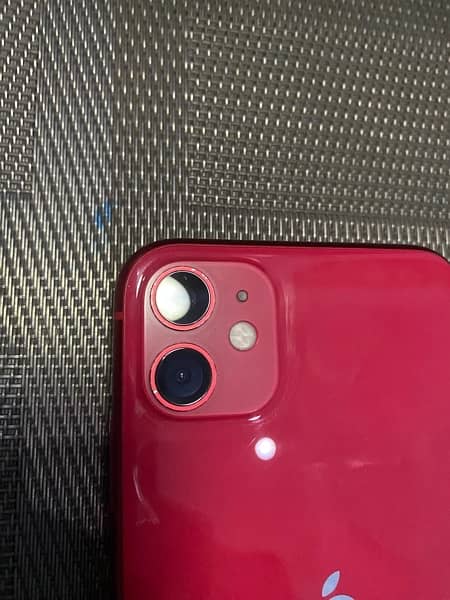 iPhone 11 Product Red Factory Unlocked. 4