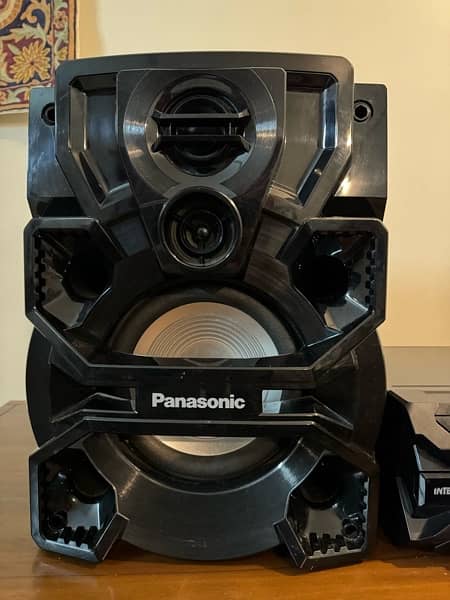 Panasonic SA AKX-710 Hi-Fi Sound System 2,000 Watts Bluetooth speakers 5