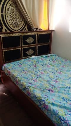 Best bed for sale with two side tables