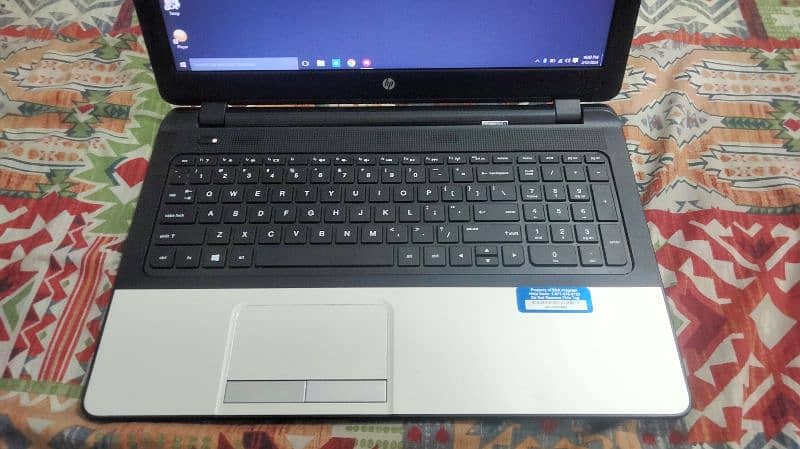 Gaming laptop HP new 1