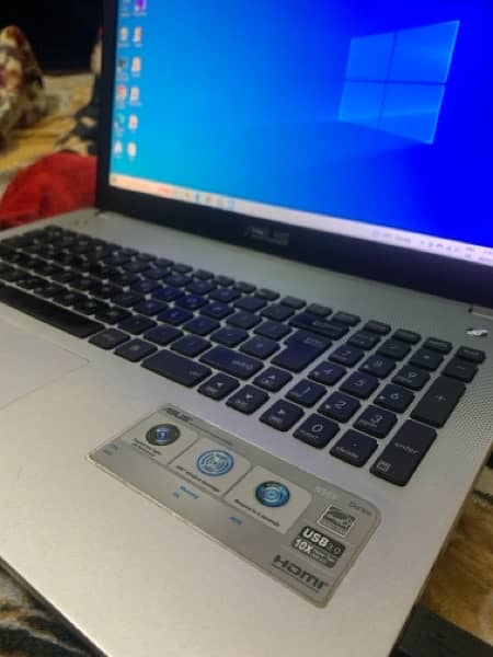 ASUS i7 Gaming Laptop 6