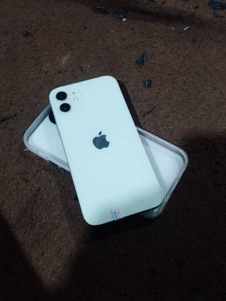 64gb 10 by 10 condition pannel change but geniune apple part 81 health 0