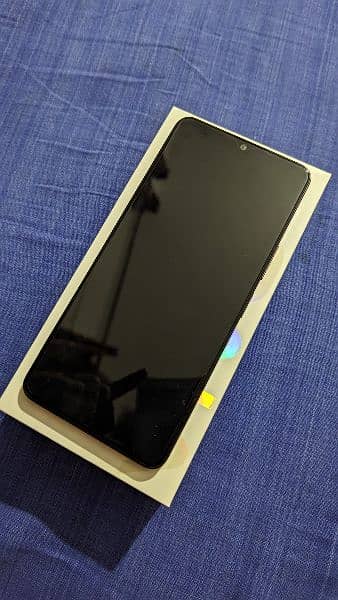 Vivo y27s 8/128 with box and all accessories just box open 1