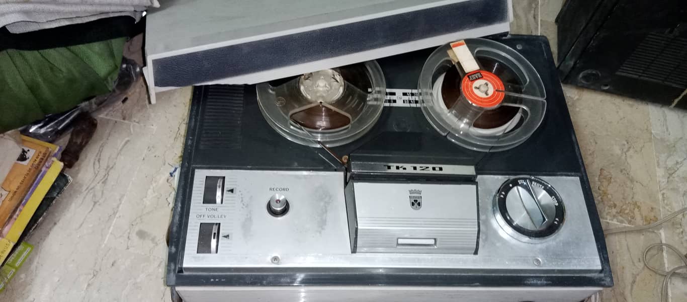 Old Tape recorders sale Pakistan Grundig 1